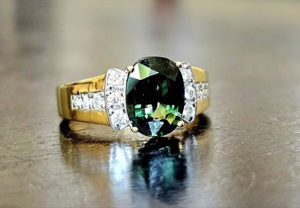 Green Sapphire and Diamonds Gold Ring