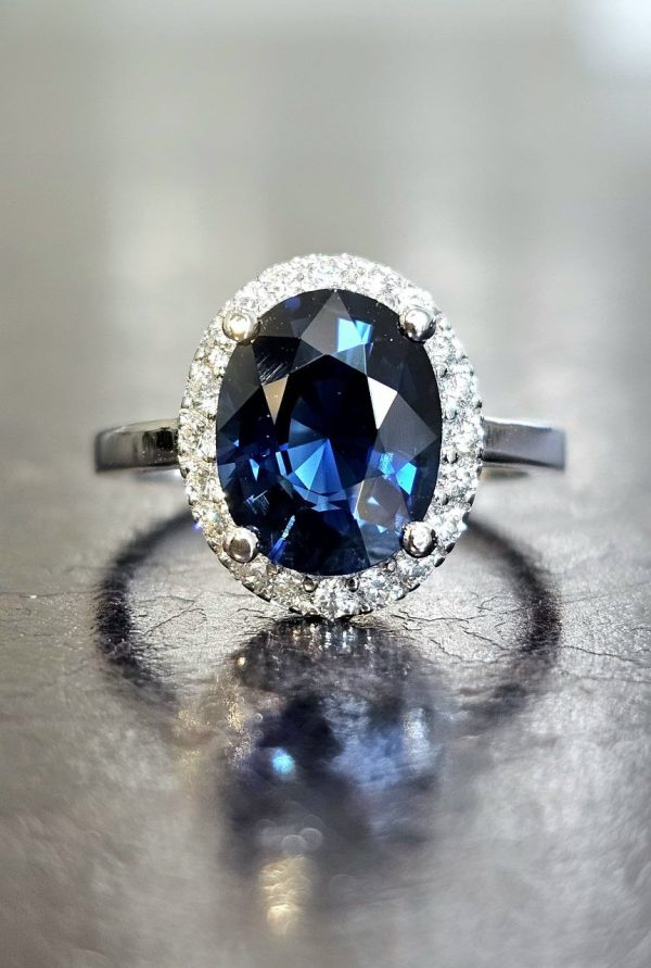 Blue Sapphire and Diamonds Gold Ring